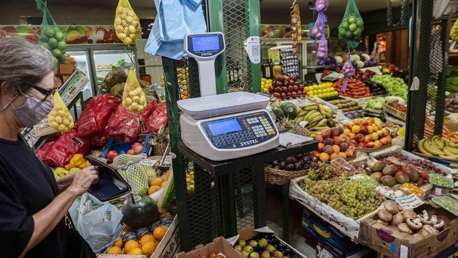 La inflación de febrero fue del 4,7% y acumuló 52,3% en los últimos 12 meses