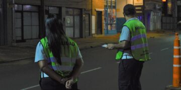 Aclaran que el servicio de Uber se encuentra fuera de las normativas vigentes de la ciudad