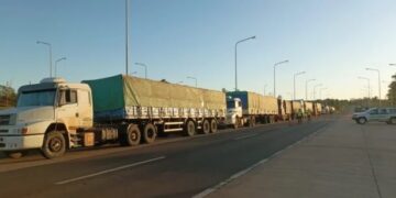 Incautaron siete camiones con soja en el control de acceso a Misiones