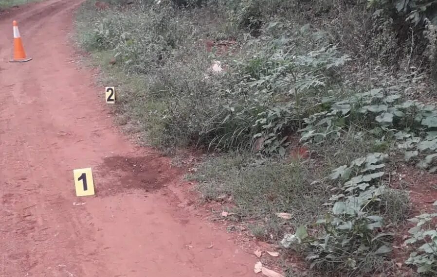 Detienen al hijo de un hombre que fue encontrado muerto con un corte en el cuello