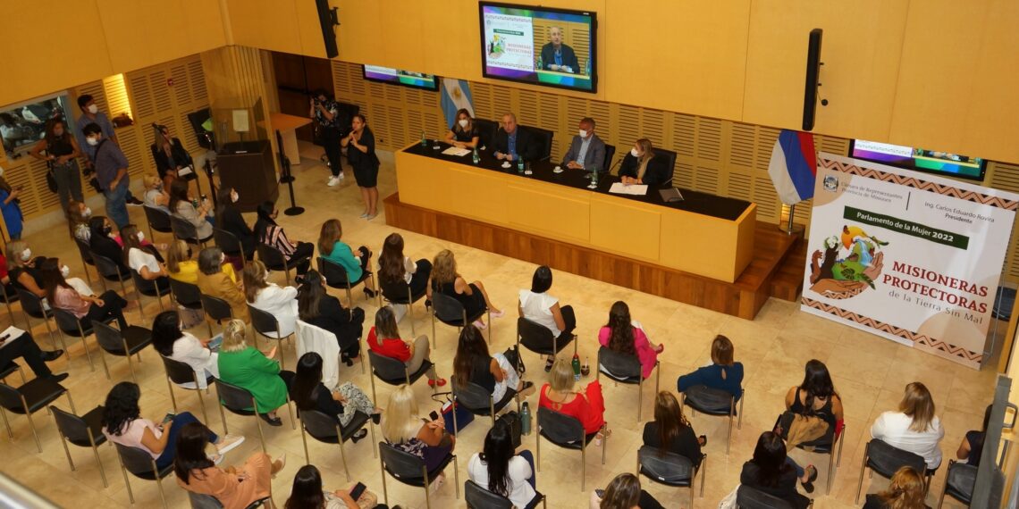 Presentaron la edición 2022 del Parlamento de la Mujer