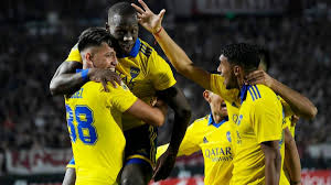 Fútbol: ¿Por qué Boca pidió jugar el Superclásico con la casaca alternativa?