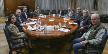 El Gobierno, UIA y CGT conforman una mesa para coordinar acciones contra la inflación