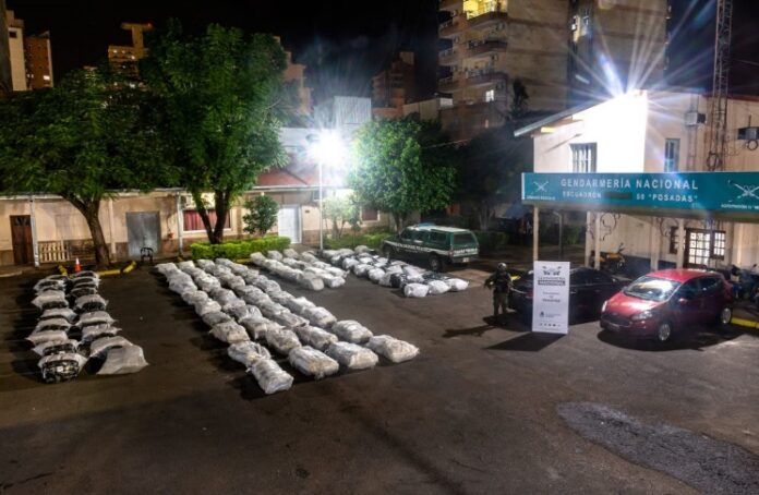Decomisaron cargamento de zapatillas ilegales valuado en más de $40 millones