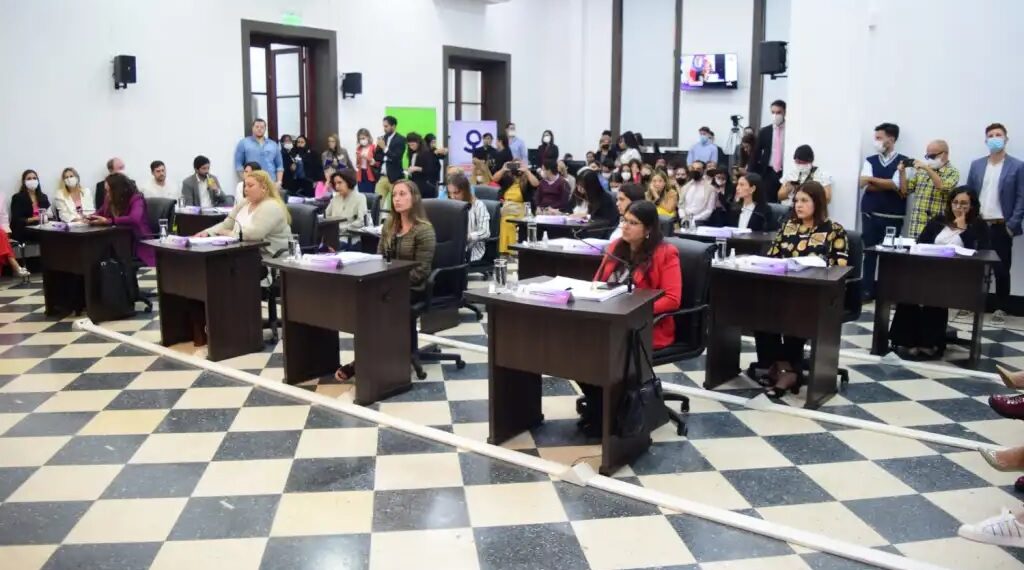 El Parlamento de la Mujer consolida la equidad de participación en los ámbitos políticos