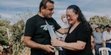 Entregaron títulos de propiedad a más de 40 familias de San Pipó