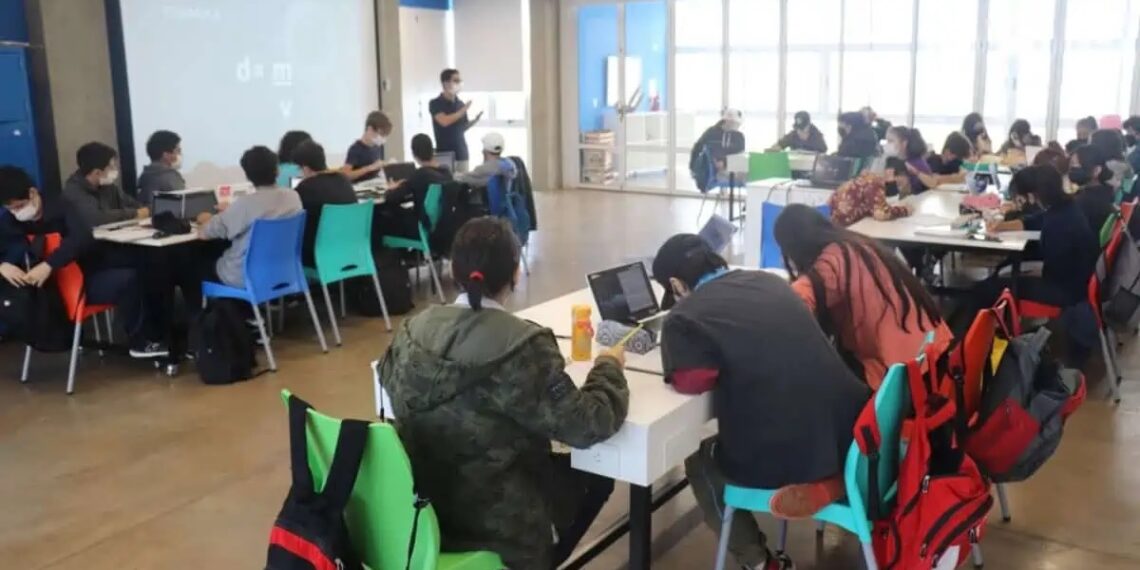 Escuela Secundaria de Innovación: presentaron programa para potenciar el nivel académico de estudiantes misioneros
