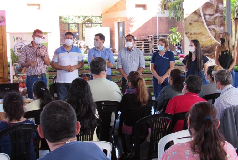 Capacitaron en manipulación de alimentos a emprendedores y productores de Posadas