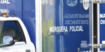 Investigan la muerte de un taxista que fue hallado en la vía pública
