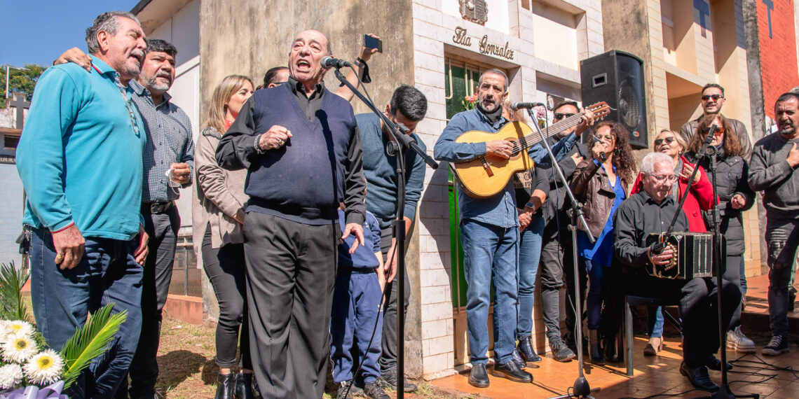 “Alcibíades dejó sus canciones grabadas en el corazón del pueblo misionero”