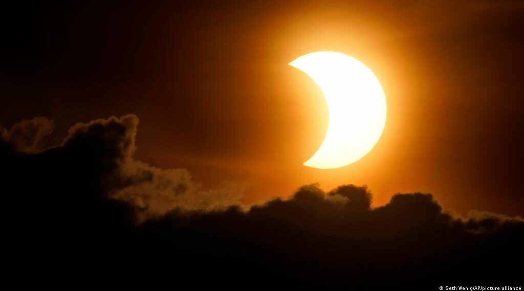 Doble eclipse sobre la Argentina: cuándo y cómo se podrá ver este fenómeno natural