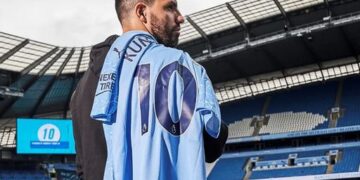 Sergio Agüero fue elegido para entrar al Salón de la Fama de la Premier League, junto a otras siete estrellas