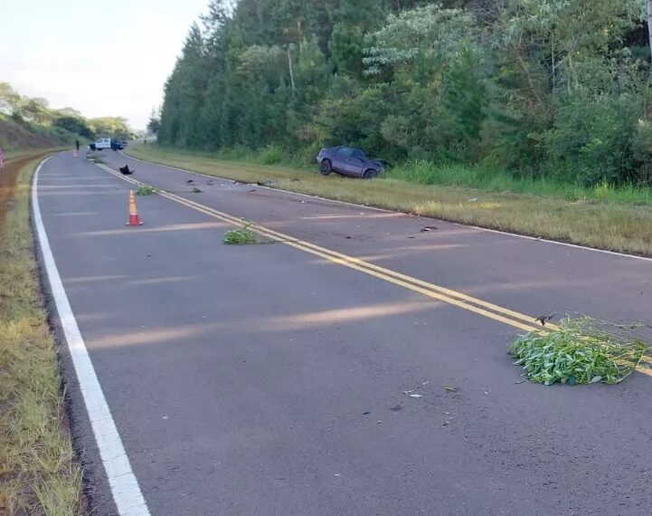 Colonia Aurora: dos víctimas fatales en choque entre un auto y un colectivo