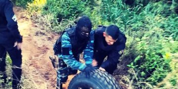 Eldorado: Policías incautaron cubiertas de contrabando en las orillas del Paraná
