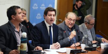 El oficialismo busca emitir dictamen a la reforma de la ley de Compre Argentino