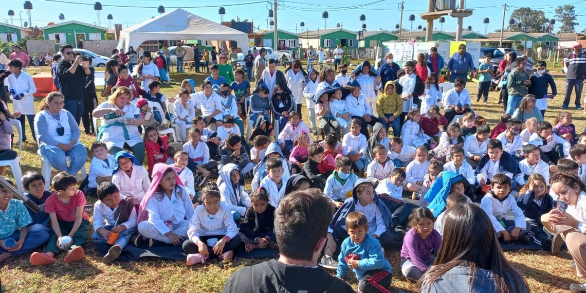 Kermés por el día del reciclado en Itaembé Guazú