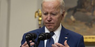 Biden, sobre la masacre de Texas: “¿Cuándo nos vamos a enfrentar el lobby de armas?”