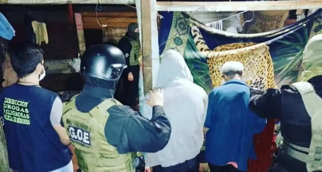 Dos detenidos durante un decomiso marihuana y cocaína en allanamientos realizados en Posadas