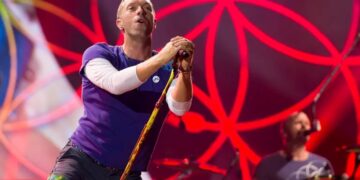 Coldplay agregó una octava función en River y se acerca al récord de Roger Waters