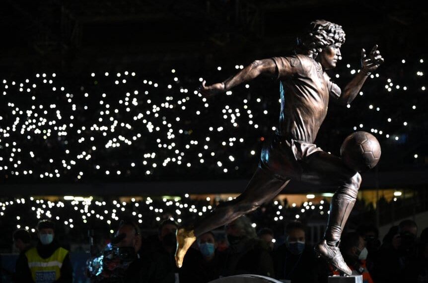 Nápoles sumará otro monumento a Diego Maradona: su pie izquierdo