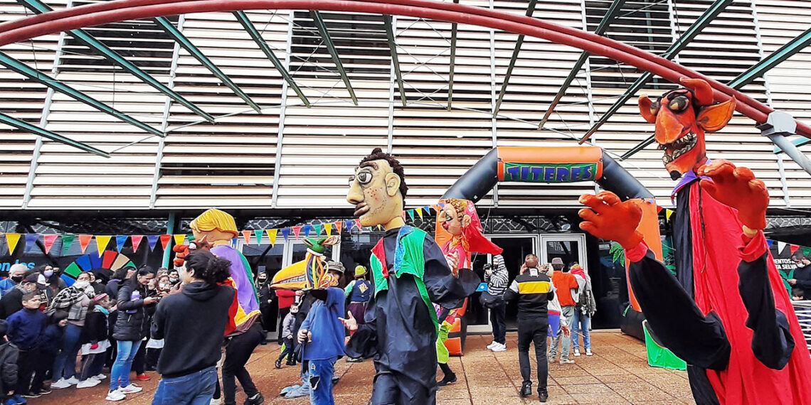 Los títeres son protagonistas en el Parque