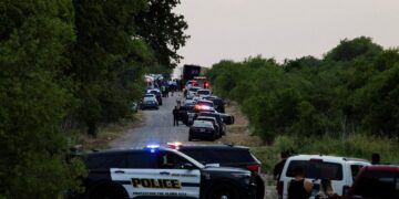Encontraron a 46 migrantes muertos en un camión que había ingresado a EEUU