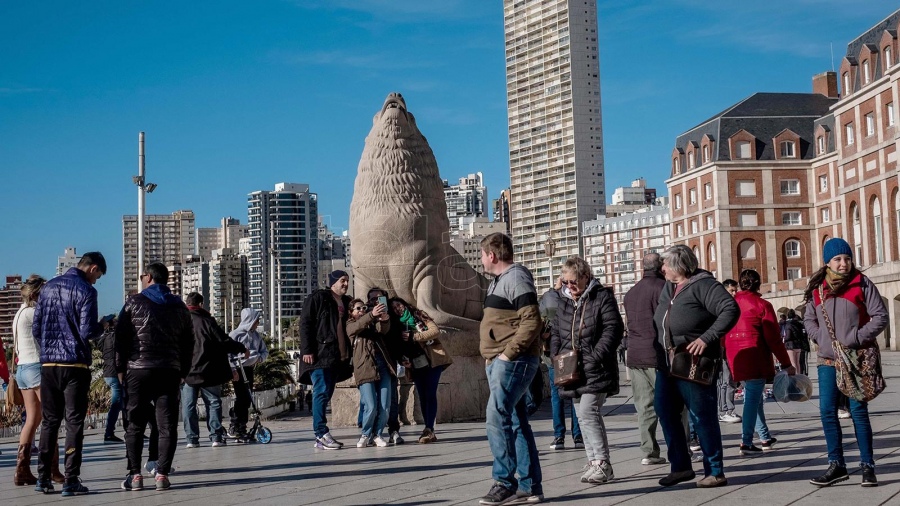 Más de 4,4 millones de personas visitaron destinos turísticos en el fin de semana largo