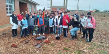 Alumnos e Iprodha comparten actividades por el día del Medio Ambiente