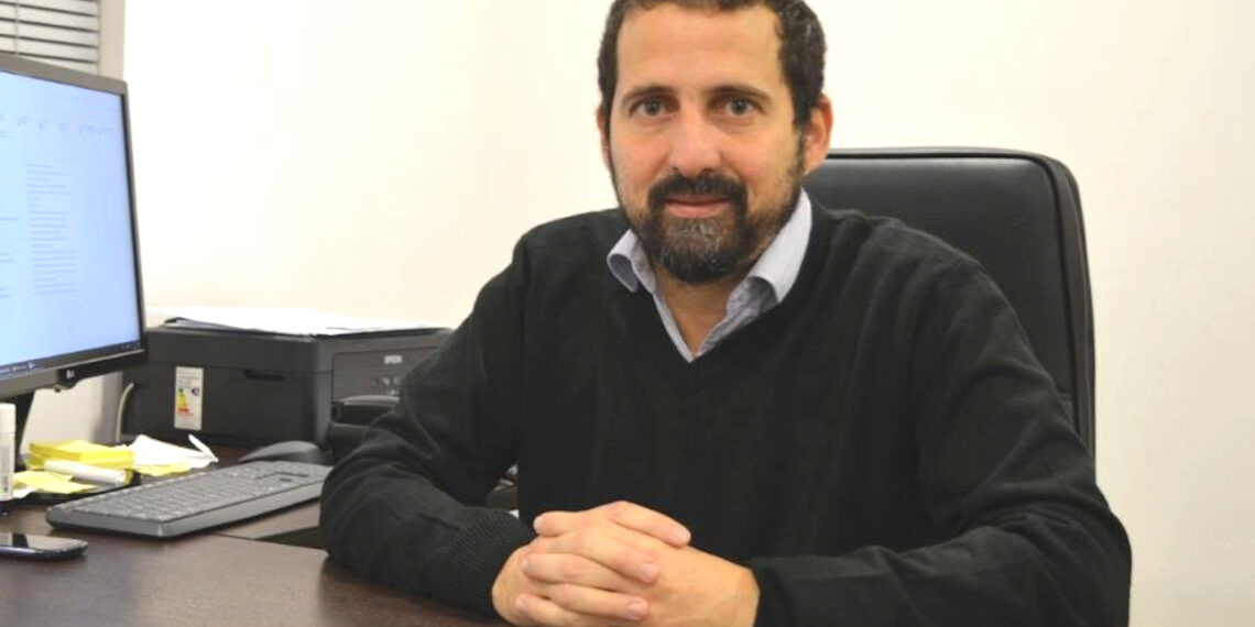 Horacio Simes es el nuevo decano de la Facultad de Ciencias Económicas de la UNaM
