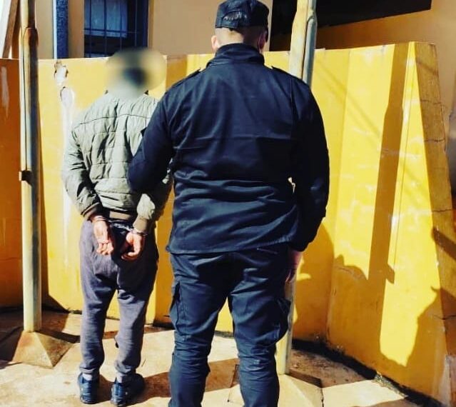 Ya están detenidos los dos hermanos que robaron objetos de al menos cuatro automóviles en una misma noche