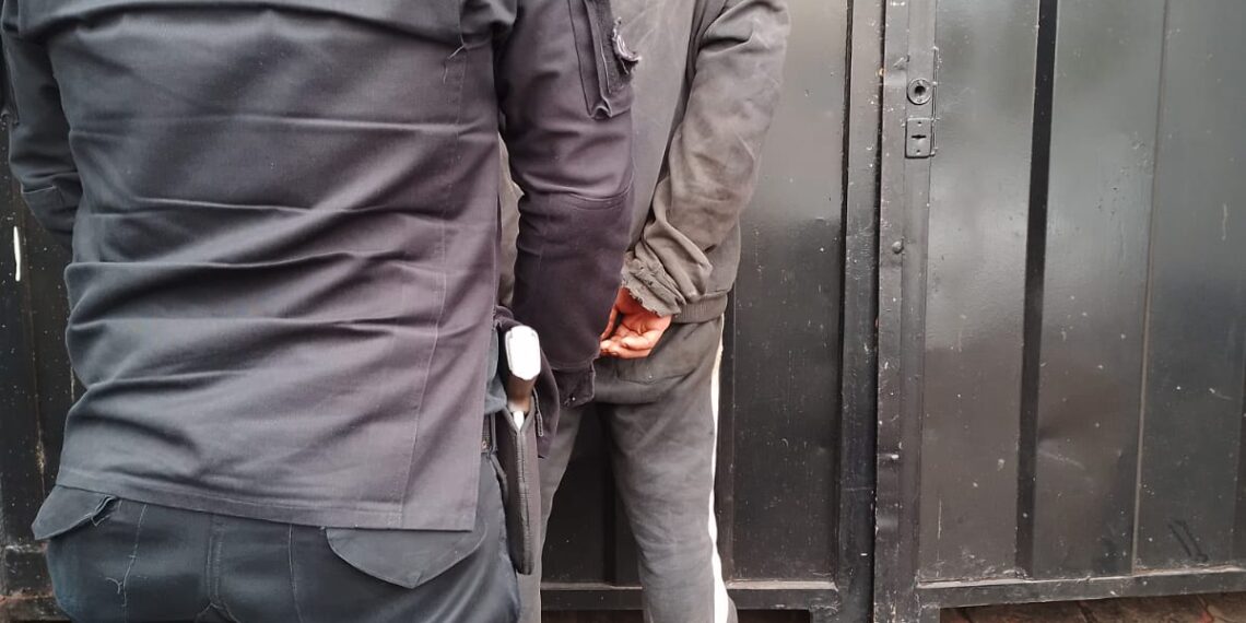 Posadas: barretero detenido tras forzar las puertas de automóviles con intenciones ilícitas