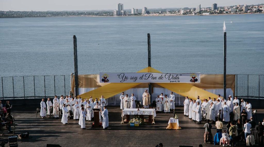Oscar Herrera Ahuad participó de la celebración de Corpus Christi