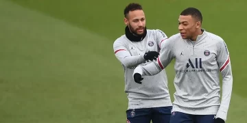 Fútbol: el PSG se cansó de Neymar y le avisó que se busque nuevo club