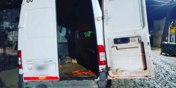 Efectivos Motorizados recuperaron herramientas y sorprendieron a un joven cuando escapaba de un vehículo que intentó robar