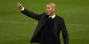 Zinedine Zidane será el nuevo entrenador del PSG para la próxima temporada