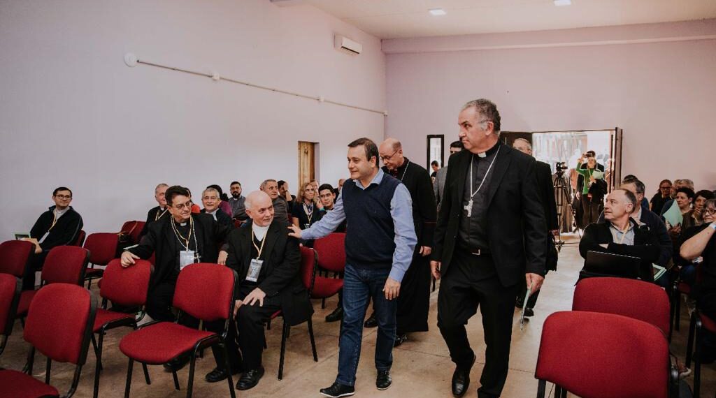 Herrera Ahuad participó en la apertura del simposio “teología y catequesis” en Iguazú