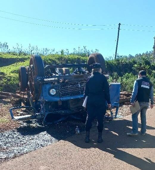 Un hombre perdió la vida al despitar y volcar su camión en la ruta 9