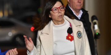 Batakis destacó que una de las principales metas es recuperar el salario real