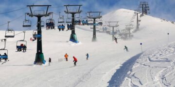 Más de 2,5 millones de turistas viajaron en esta temporada de invierno “récord”