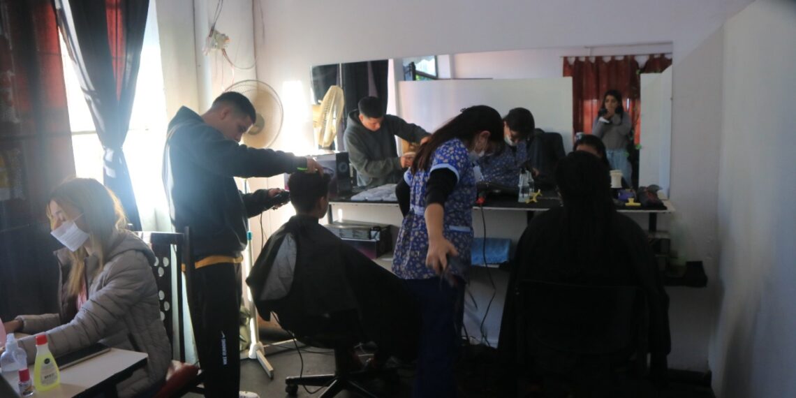Habilitaron un nuevo espacio para emprendedores del talleres Manos Productivas en Posadas