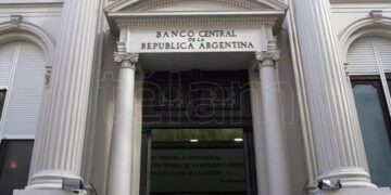 El Banco Central prohibió la financiación en cuotas de productos o servicios comprados del exterior