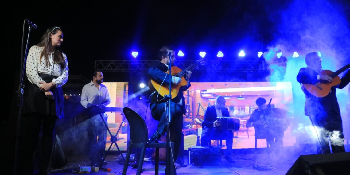 Posadas abrió su corazón al folklore en el inicio del ciclo de festivales de invierno