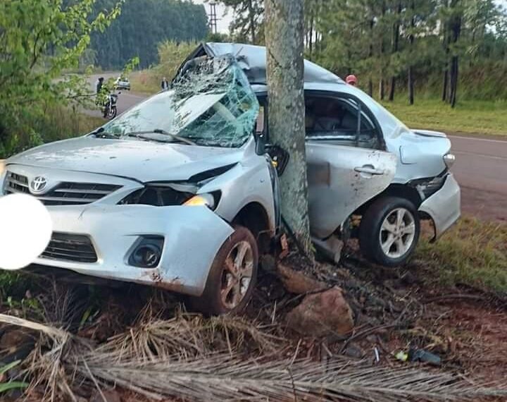 Un automovilista falleció al despistar e impactar contra un árbol sobre la Ruta Provincial 13