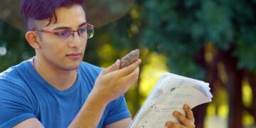 Dos estudiantes argentinos elegidos entre los 50 mejores alumnos del mundo