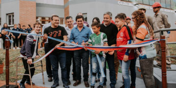 Herrera Ahuad inauguró un centro deportivo municipal en Garuhapé