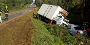 Accidente fatal en Ruta 12: tres fallecidos y dos conductores detenidos en un triple choque
