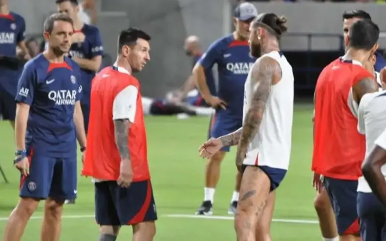 Áspero cruce entre Messi y Ramos en el PSG: qué pasó antes y después de la patada que molestó al argentino