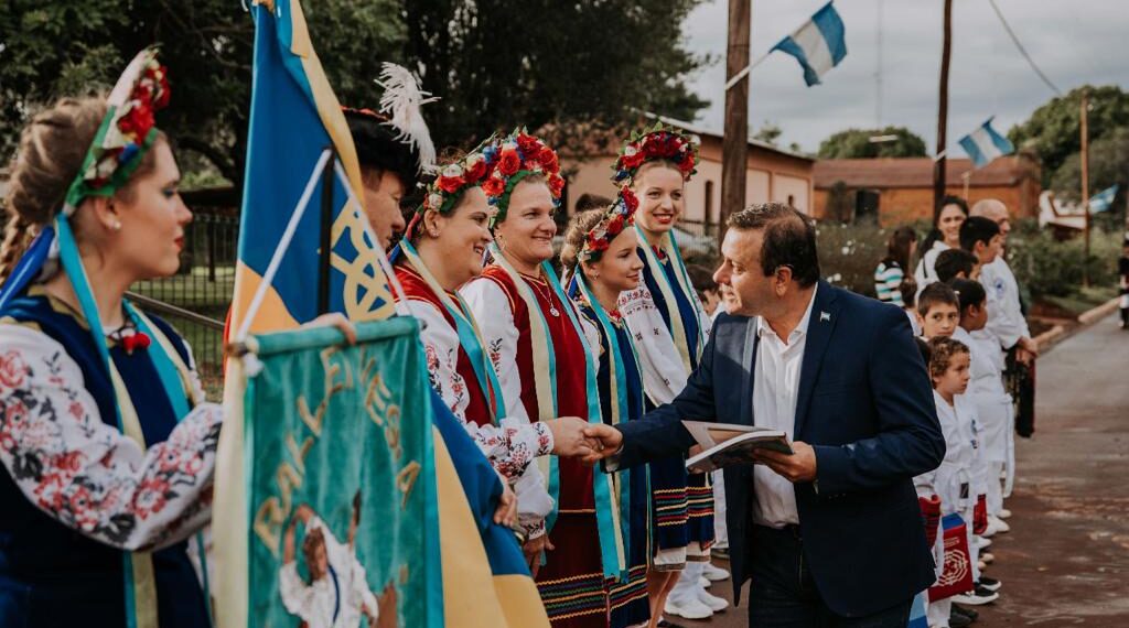 En Tres Capones, el gobernador Herrera Ahuad acompañó los festejos por las fiestas patronales