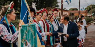 En Tres Capones, el gobernador Herrera Ahuad acompañó los festejos por las fiestas patronales
