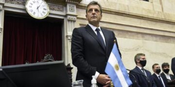 Massa: “Decidí asumir la responsabilidad que me toca con alma y vida”